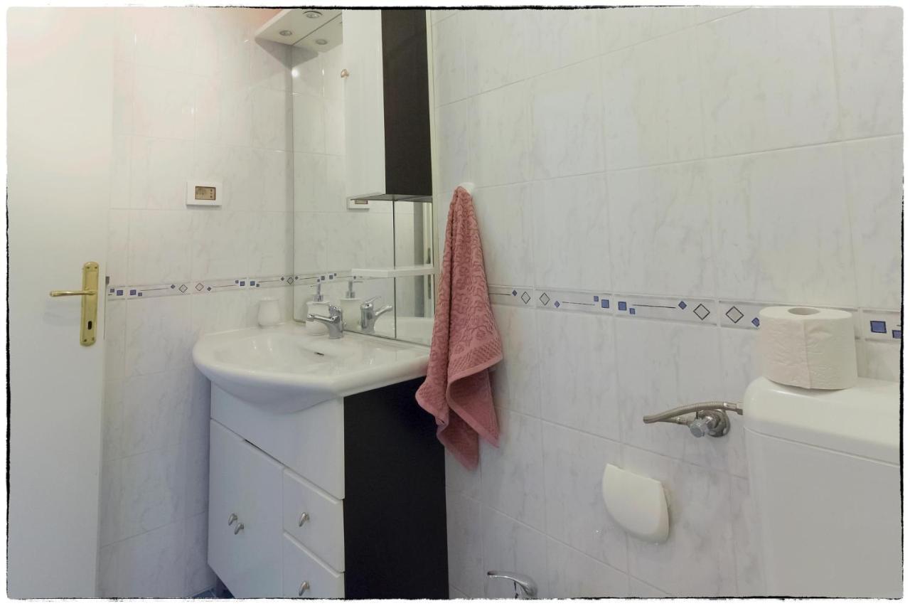 Appartement Apartman Sorgo à Zambratija  Extérieur photo